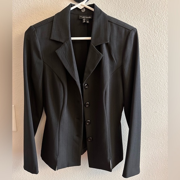 Black Striped blazer with skirt | size 5/6 - Picture 2 of 7